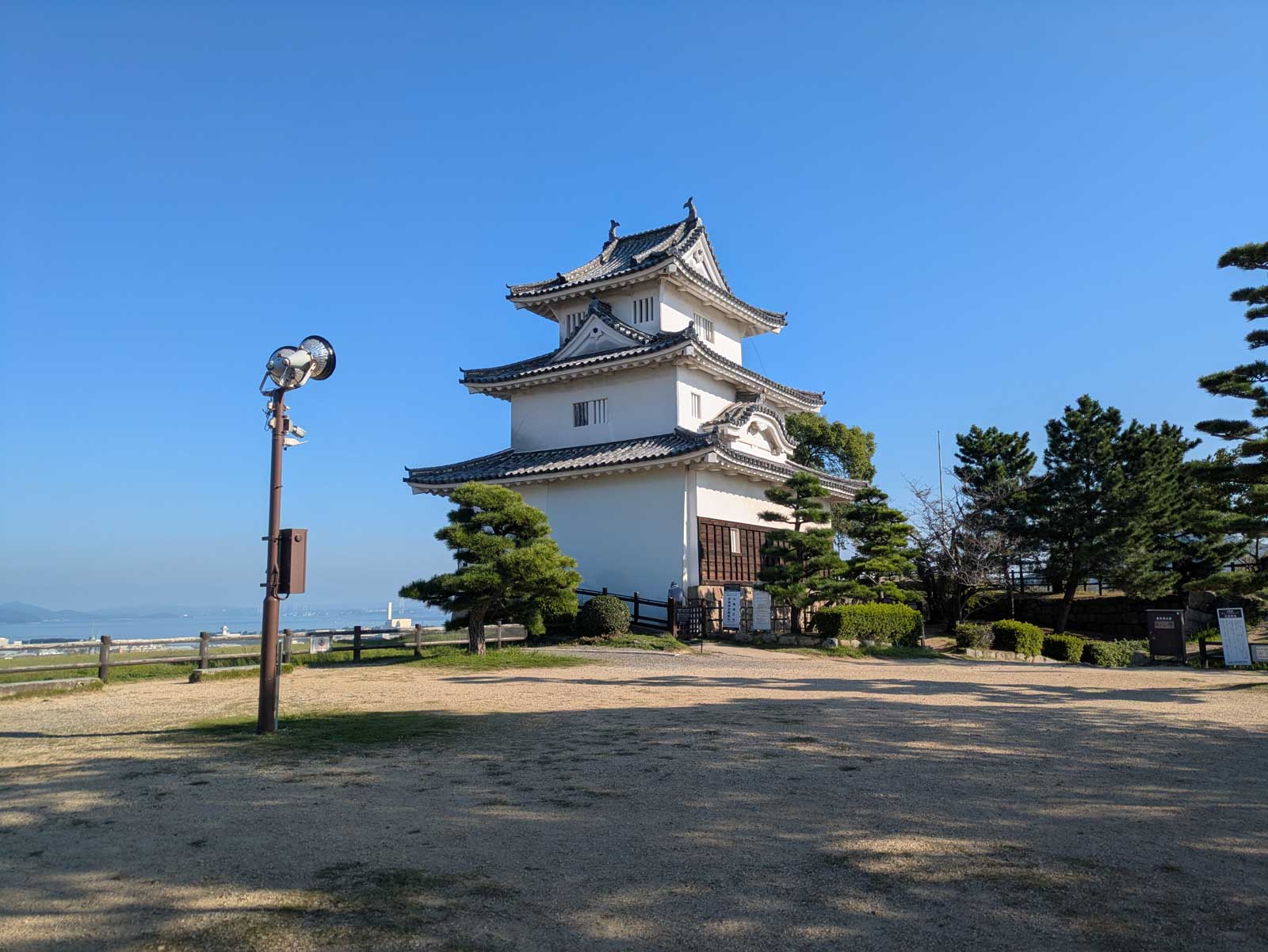 丸亀城